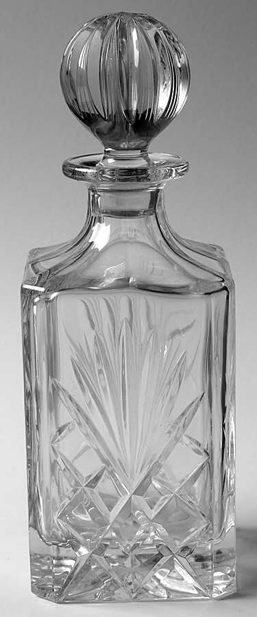 IRG4 Decanter & Stopper by Irena Glass Factory-1