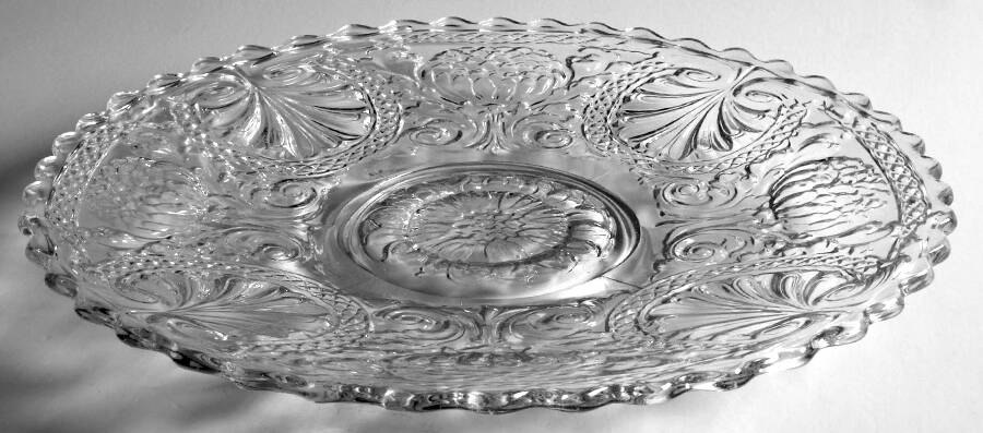 Dahlia Clear 10" Sandwich Plate by Indiana Glass-1