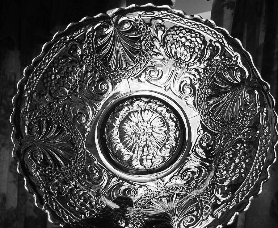 Dahlia Clear 8" Round Crimped Bowl by Indiana Glass-1