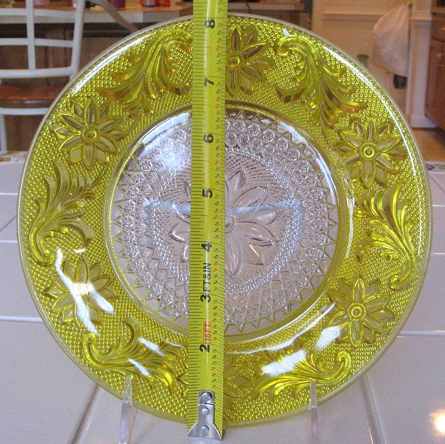 Sandwich Yellow (Flash) Luncheon Plate by Indiana Glass-1