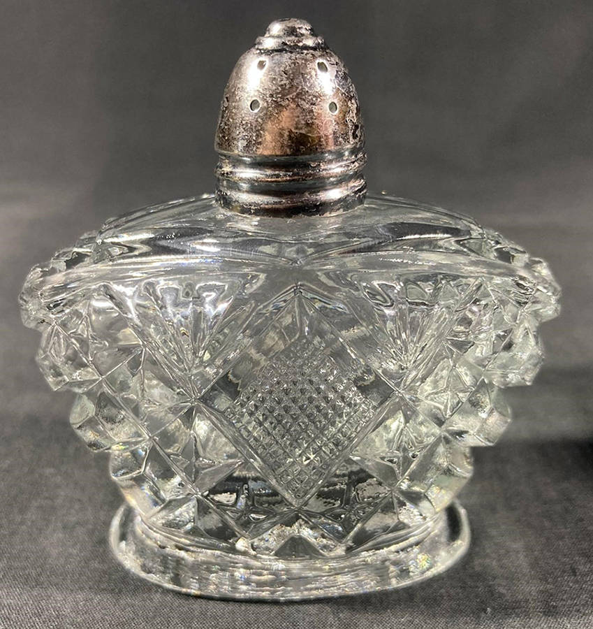 M64 Shaker with Metal Lid by Imperial Glass-Ohio-1