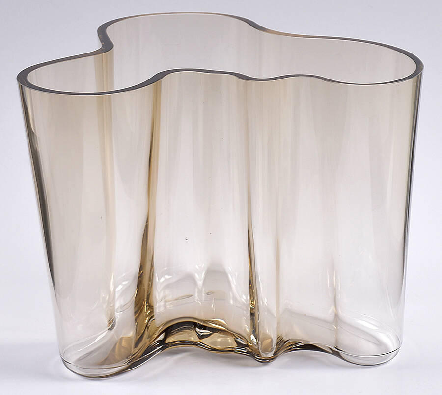 Alvar Aalto Linen 6" Flower Vase by Iittala-1