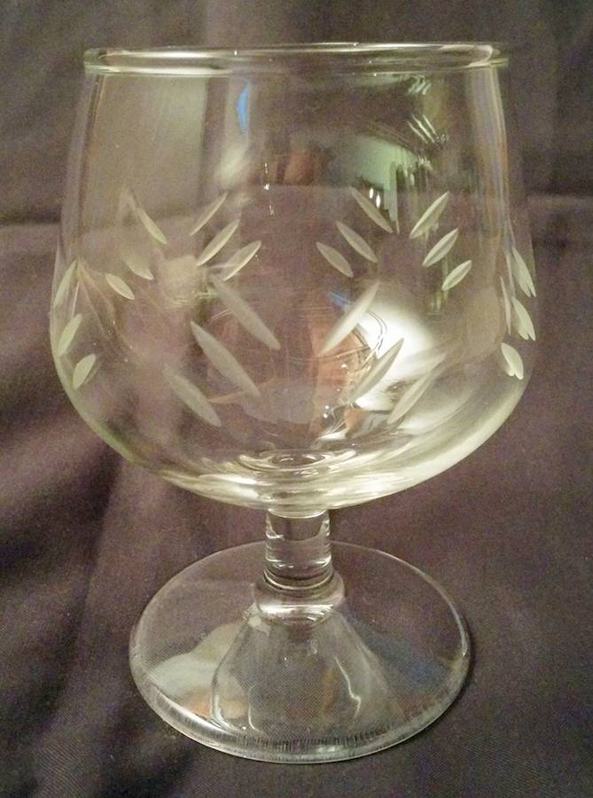Rain (Stem #190) Brandy Glass by Javit-1