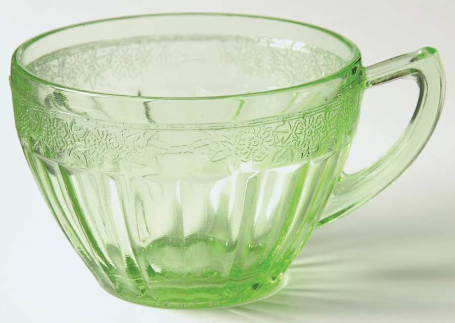 Adam Green Round Cup by Jeannette-1