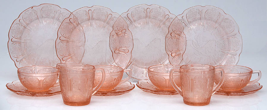 Cherry Blossom Pink (14 Piece) Child's Dinner Set by Jeannette-1