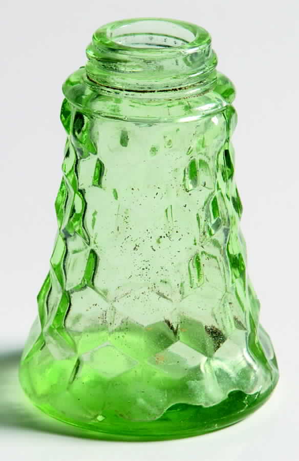 Cube Green Shaker No Lid by Jeannette-1
