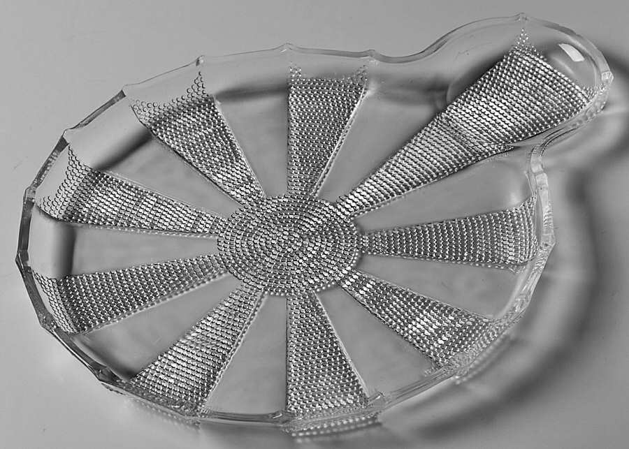 Dewdrop Snack Plate Only No Punch Cup by Jeannette-1
