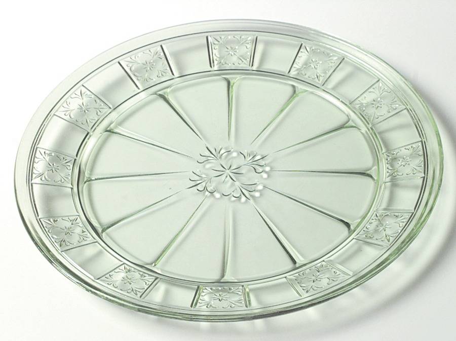 Doric Green Dinner Plate by Jeannette-1