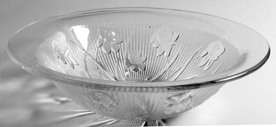 Iris Clear 11" Large Fruit Bowl by Jeannette-1
