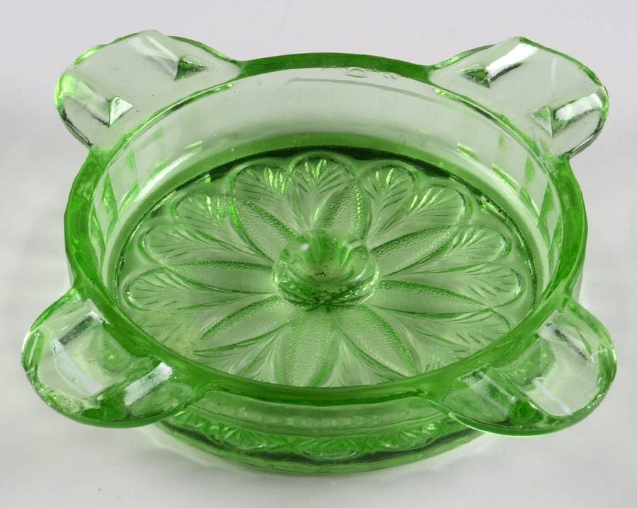 Sunflower Green Ashtray by Jeannette-1
