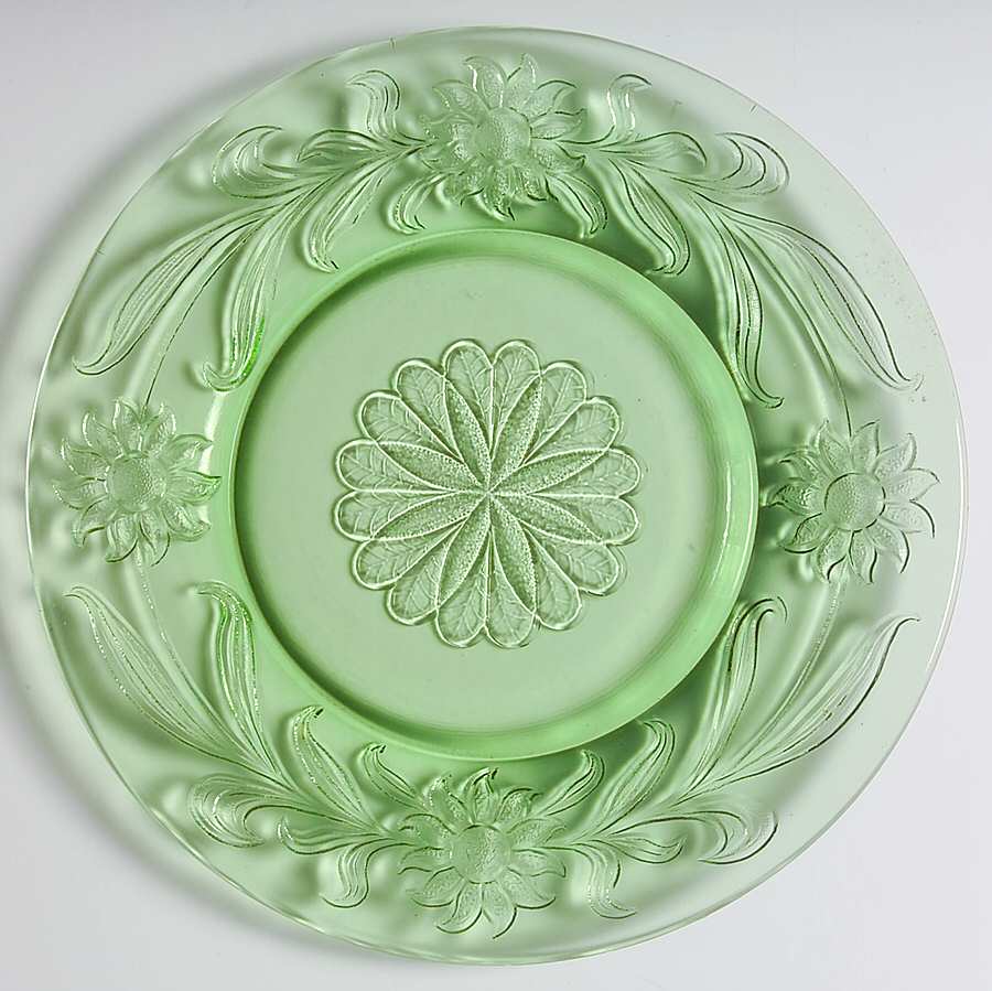 Sunflower Green Luncheon Plate by Jeannette-1