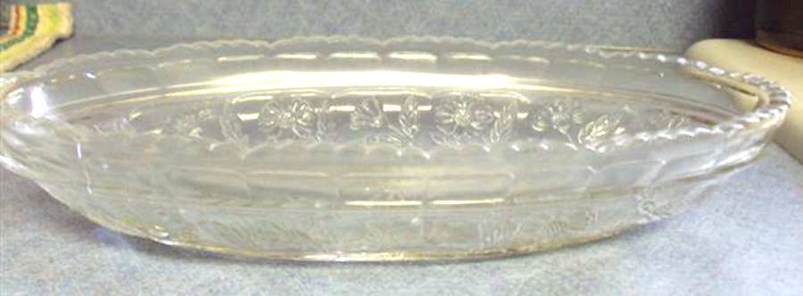 Sunflower 10" Oval Celery by Jenkins-1