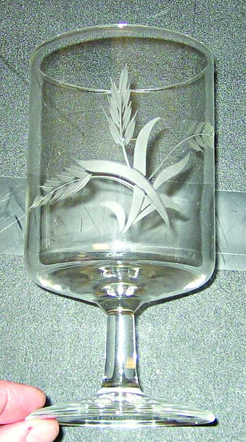 290-3 Water Goblet by Javit-1