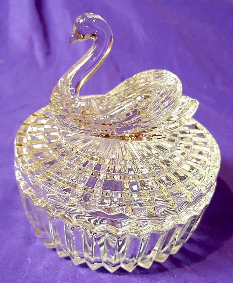 Jeannette Animals & Figurines Swan Powder/Lipstick Jar & Lid by Jeannette-1