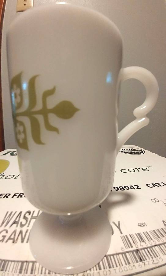 MG19 Footed Mug by McKee-1