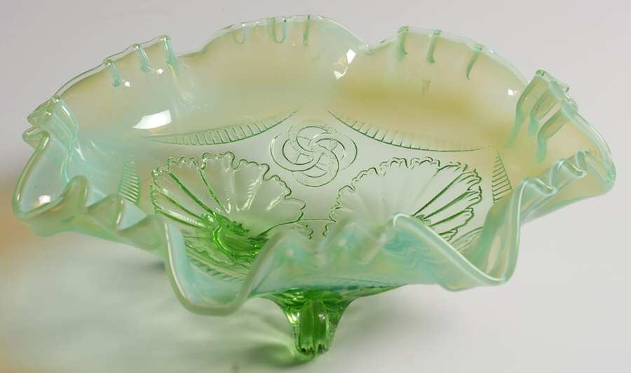 Ruffles and Rings Green Opalescent 9" Round 3-Toed Crimped Bowl by Jefferson Glass-1