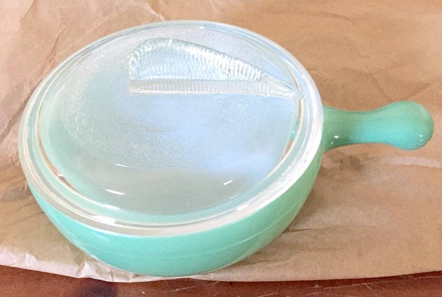 MG20 Individual Casserole & Lid by McKee-1