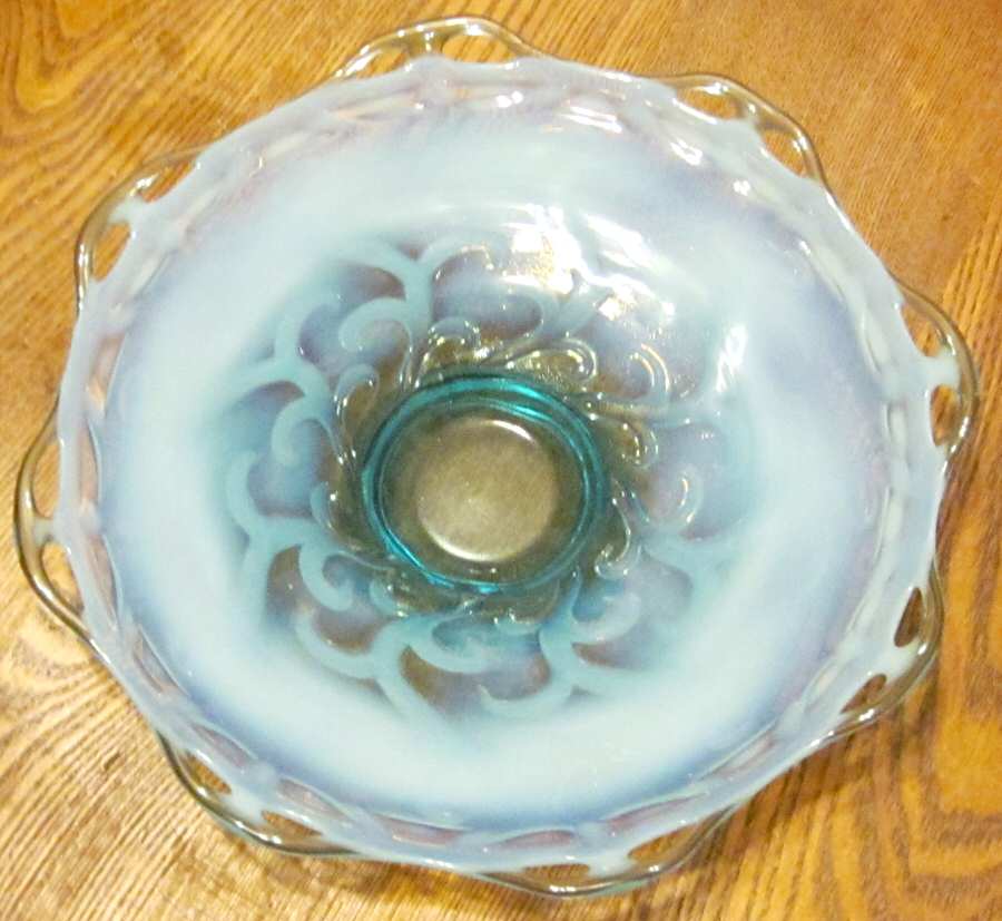 Coral Blue (Opalescent) Round Bowl by Jefferson Glass-1