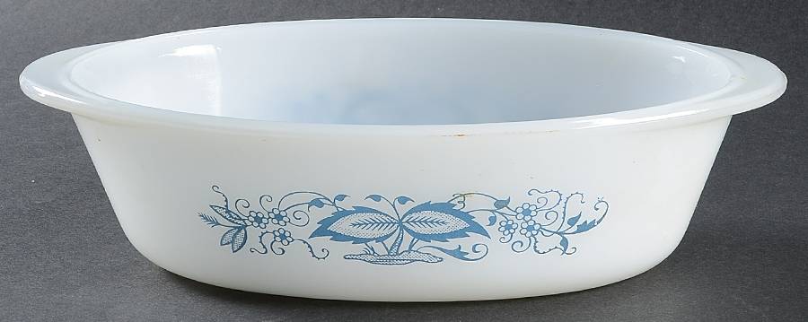 MG22 1 Quart Oval Casserole No Lid by McKee-1