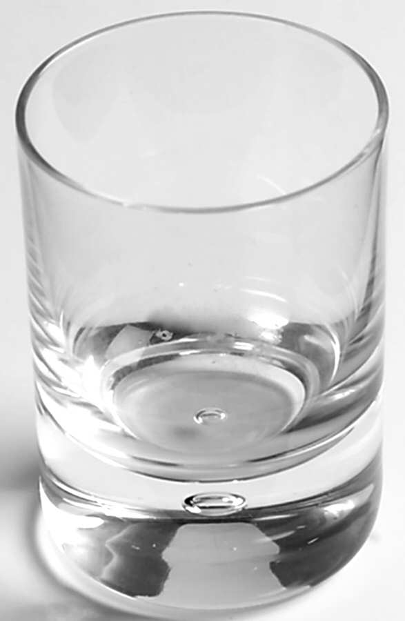 Pippi Clear Shot Glass by Kosta-Boda-1