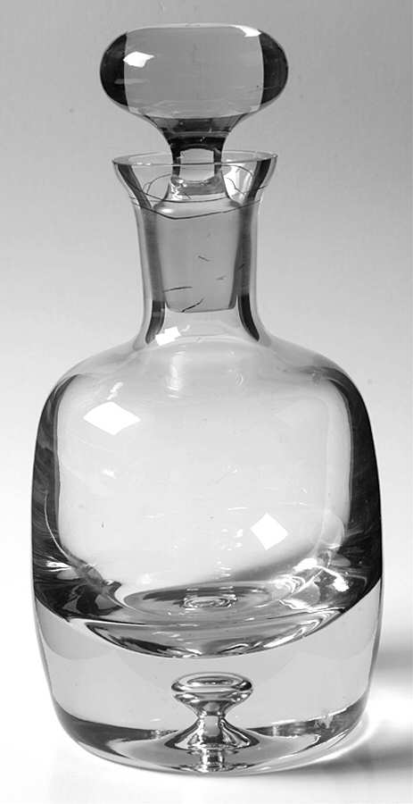 Pippi Clear Decanter & Stopper by Kosta-Boda-1