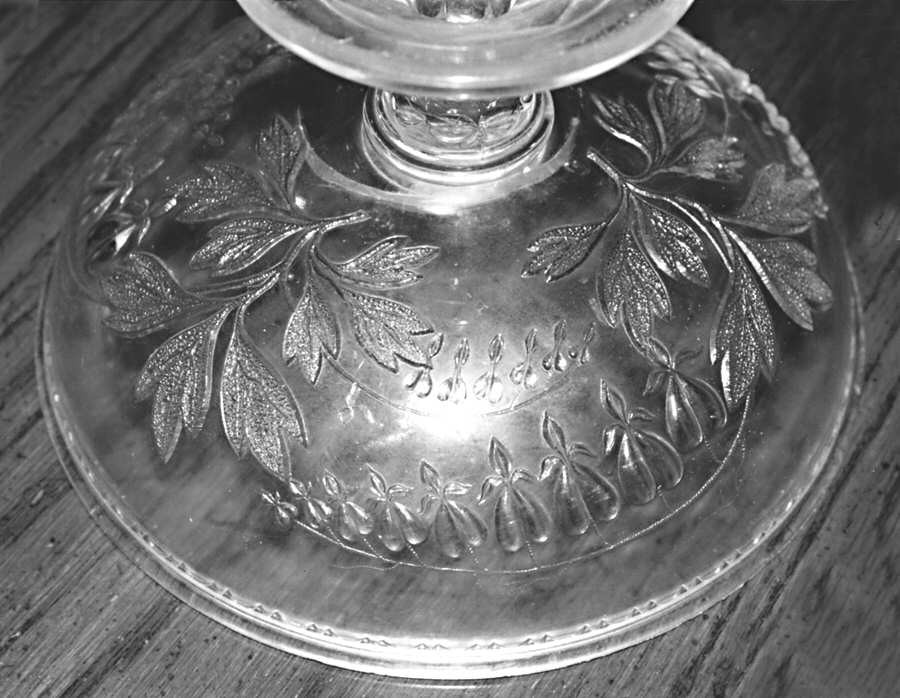 Bleeding Heart 7" Compote No Lid by King & Son-1