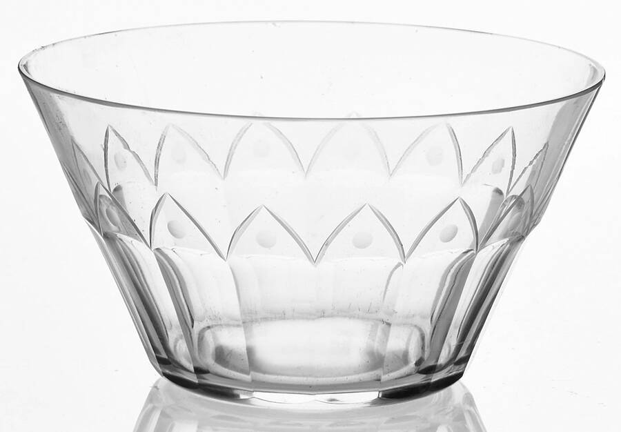 KOS6 Finger Bowl by Kosta-Boda-1