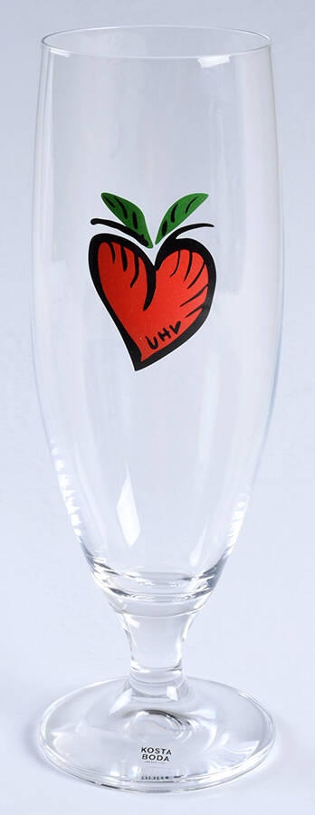 Hearts Beer Glass by Kosta-Boda-1