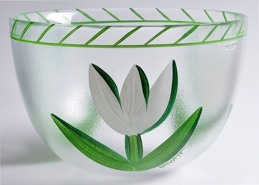 Tulipa 8" Round Bowl by Kosta-Boda-1