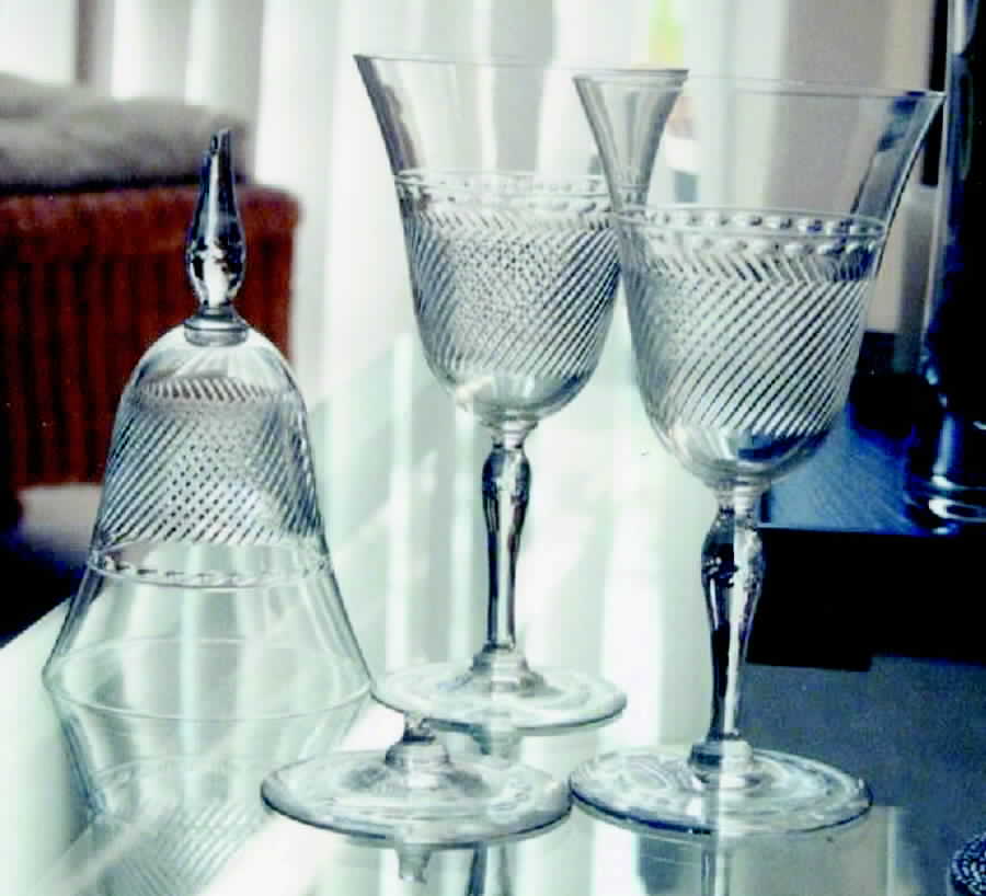 KOS15 Wine Glass by Kosta-Boda-1