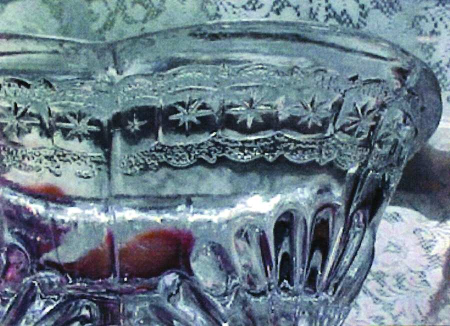 Banded Star Clear Small Fruit Dessert Bowl by King & Son-1