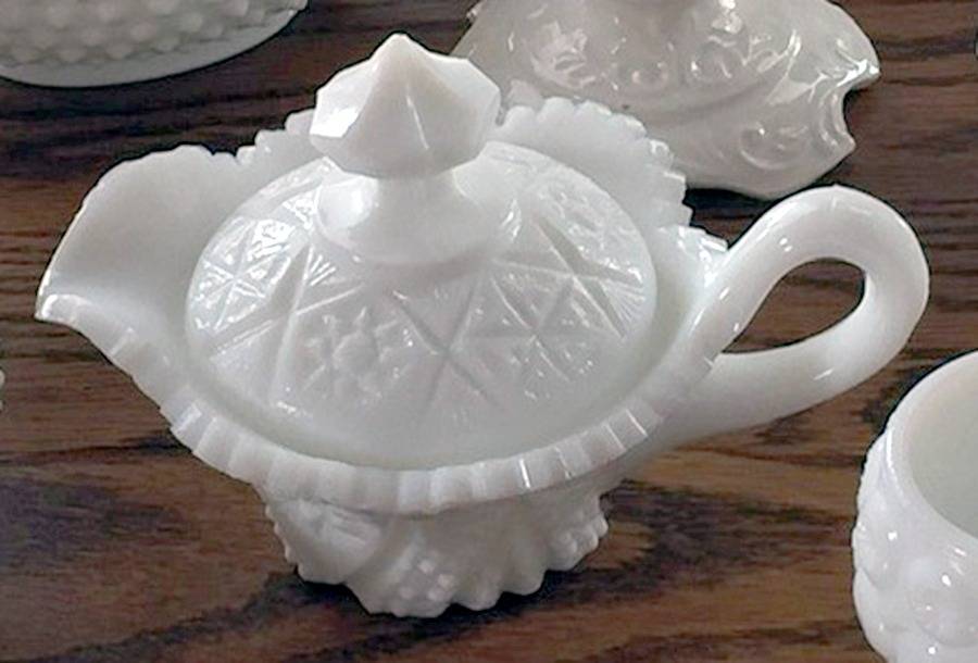 Yutec Milk Glass Creamer by Kemple-1