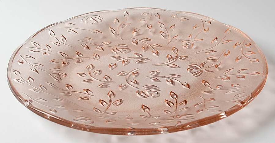 KI3 Pink Dinner Plate by Kig (Indonesia)-1