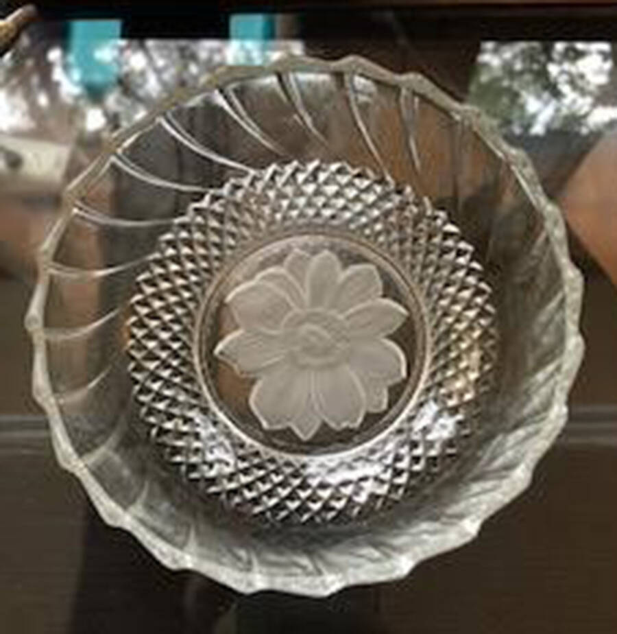 KI18 Small Fruit Dessert Bowl by Kig (Indonesia)-1