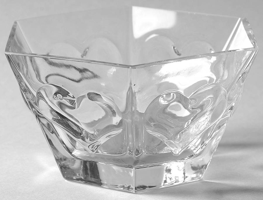 Boda Heart Nut Dish by Kosta-Boda-1