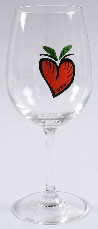 Hearts Wine by Kosta-Boda-1
