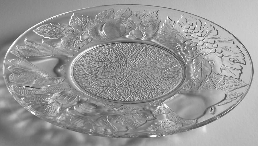 KI26 Clear Dinner Plate by Kig (Indonesia)-1