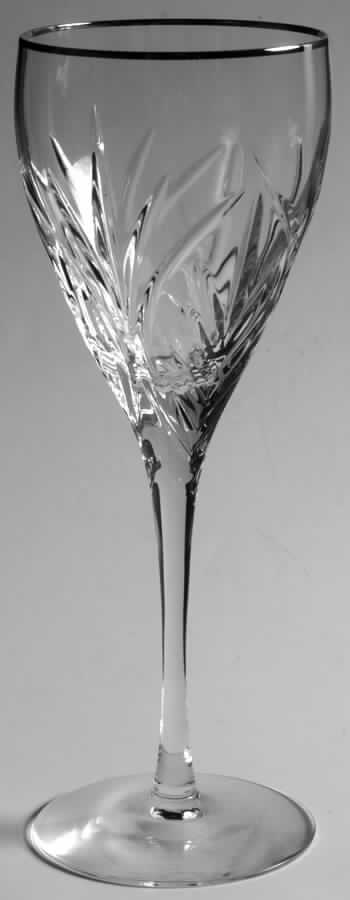 Courtyard Wine Glass by Lenox-1
