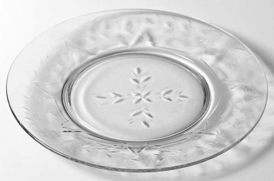 1004-1 Luncheon Plate by Rock Sharpe-1