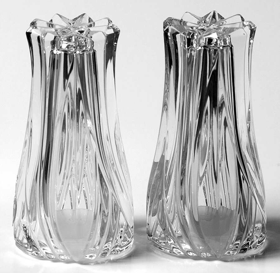 Kelly Collection Stoppered Shaker Set by Lenox-1