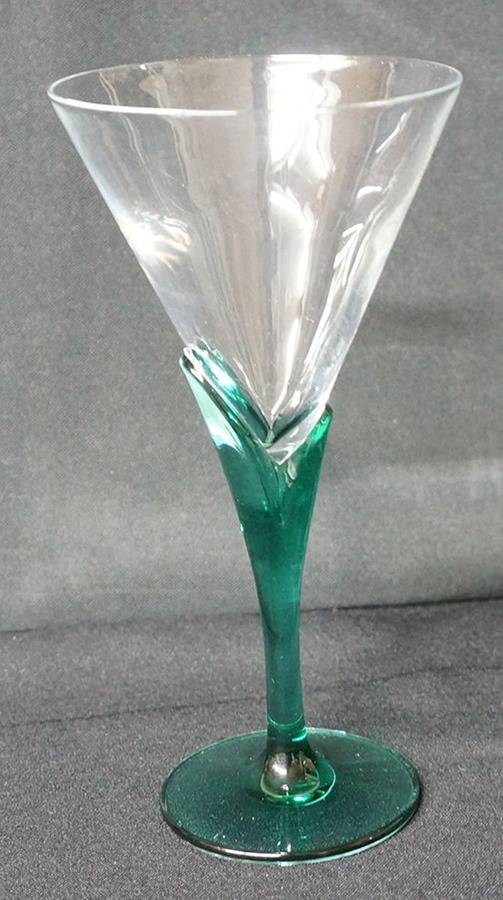 Florian Verde Wine Glass by Luigi Bormioli-1