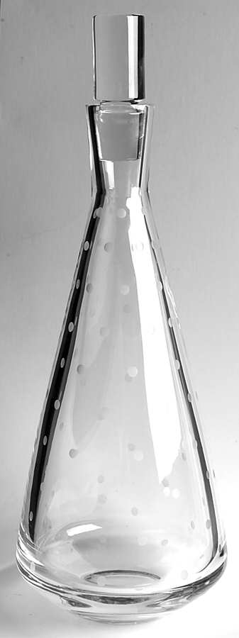 Larabee Dot Decanter & Stopper by Lenox-1