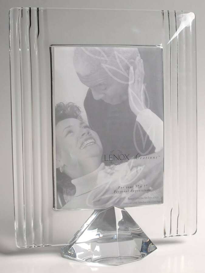Synchronicity Collection Frame Set=5" X 7" Frame & Base by Lenox-1
