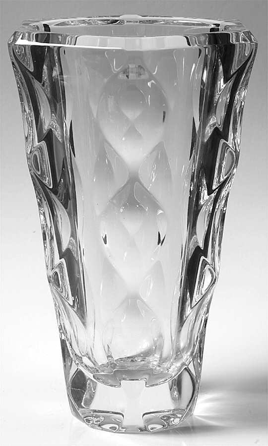 Serpentine Collection 9" Hexagonal Vase by Lenox-1
