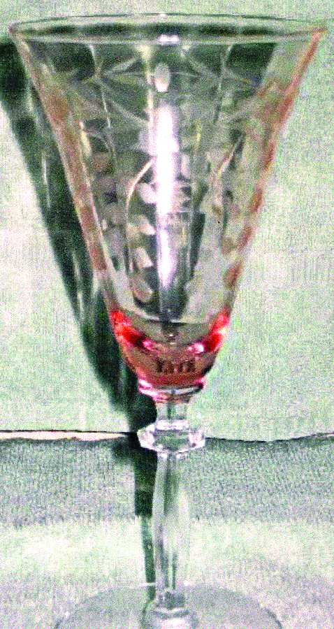 LGL10 Pink Water Goblet by Louie-1