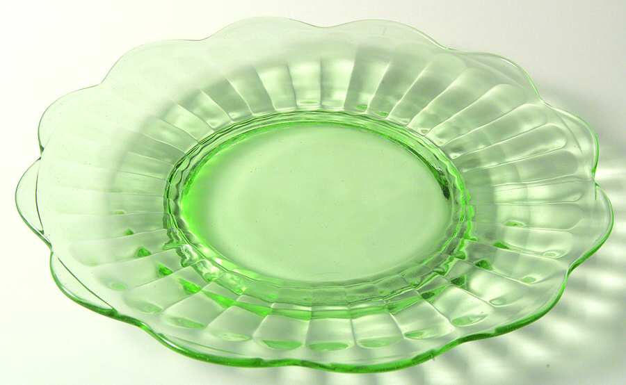 Bamboo Optic Scalloped Green Luncheon Plate by Liberty Works-1