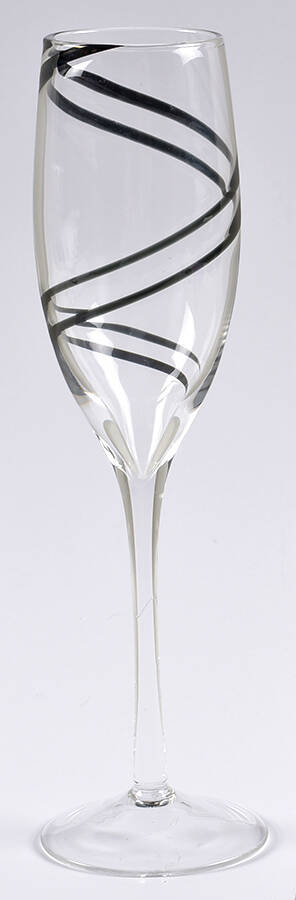 Black Swirl Fluted Champagne by Luigi Bormioli-1