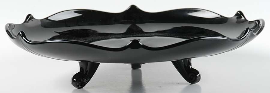 Petal Black 10" Cupped 3-Toed Plate by Lancaster-1