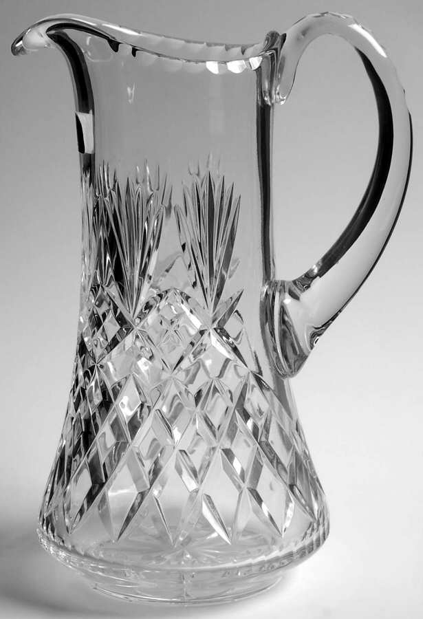 LA18 38 Oz Pitcher by Lausitzer-1