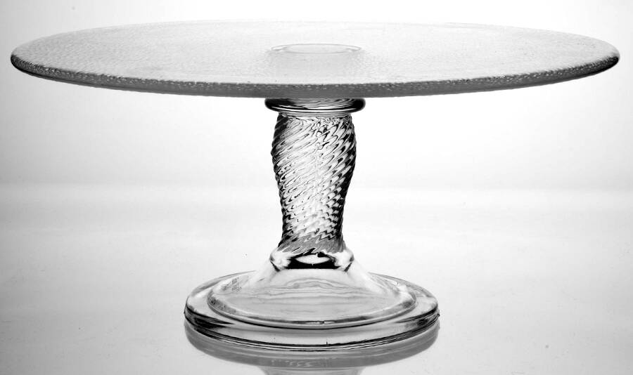 Giftware 12" Diameter Cake Stand/Pedestal by Longaberger Glass-1